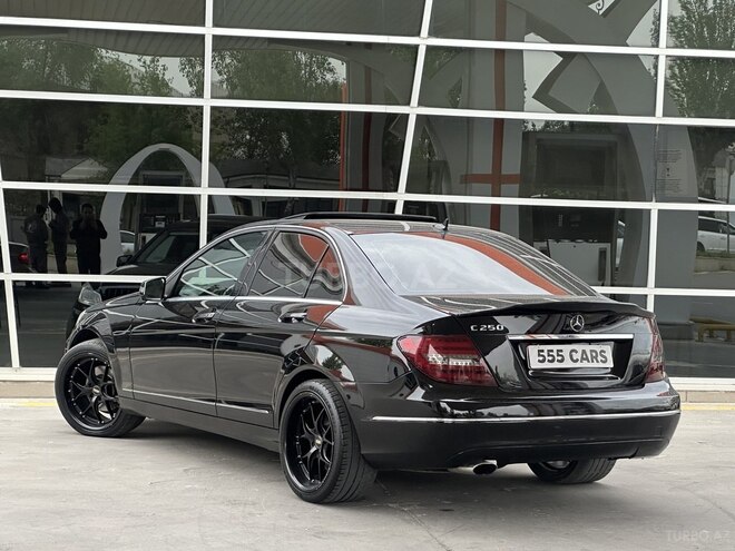 Mercedes C 250 2013, 208,000 km - 1.8 л - Bakı