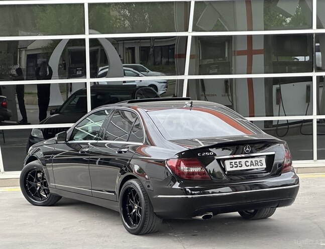 Mercedes C 250 2013, 208,000 km - 1.8 л - Bakı