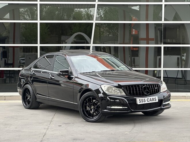 Mercedes C 250 2013, 208,000 km - 1.8 л - Bakı