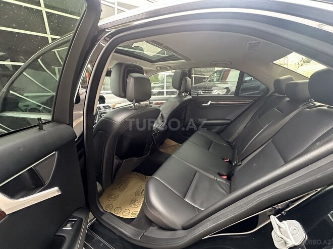 Mercedes C 250 2013, 208,000 km - 1.8 л - Bakı