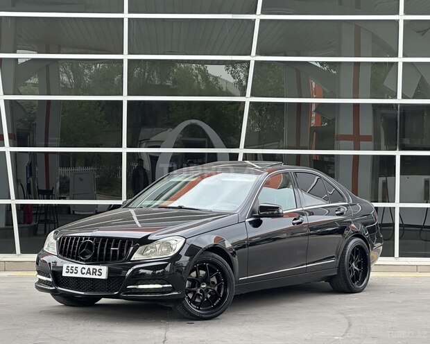 Mercedes C 250 2013, 208,000 km - 1.8 л - Bakı