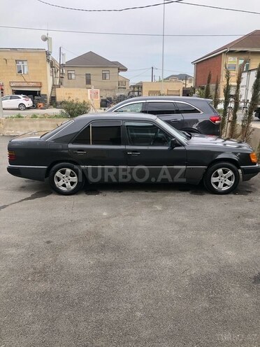 Mercedes E 200 1990, 555,666 km - 2.0 l - Bakı