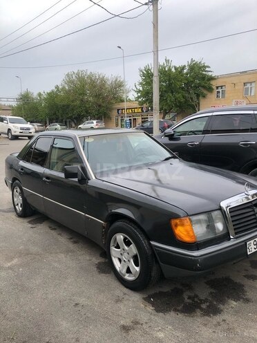Mercedes E 200 1990, 555,666 km - 2.0 l - Bakı
