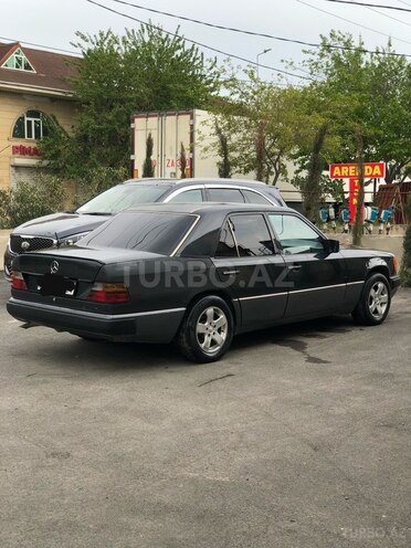 Mercedes E 200 1990, 555,666 km - 2.0 l - Bakı