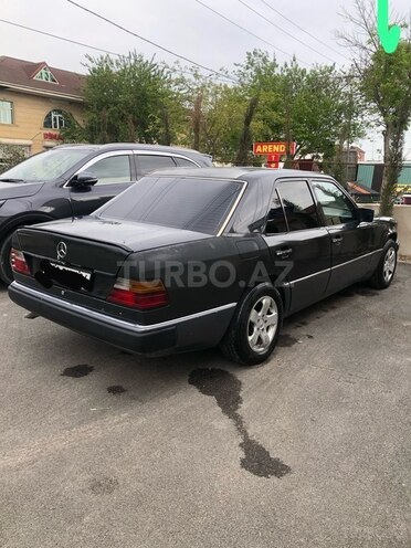 Mercedes E 200 1990, 555,666 km - 2.0 l - Bakı
