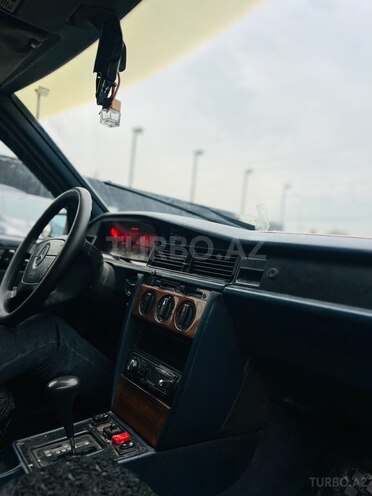 Mercedes 190 1991, 29,638 km - 2.0 л - Bakı