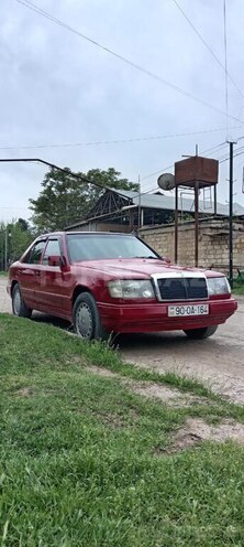 Mercedes E 220 1987, 402,000 km - 2.2 l - Gəncə