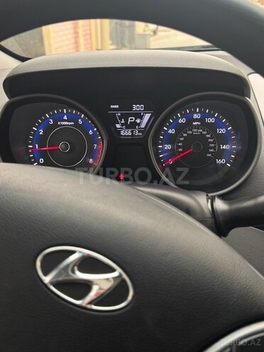 Hyundai Elantra 2015, 166,613 km - 1.8 l - Bakı