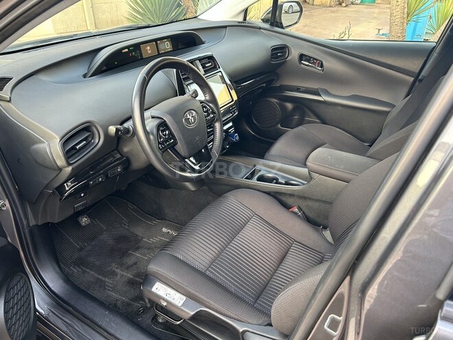 Toyota Prius 2019, 136,000 km - 1.8 l - Bakı