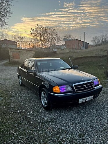Mercedes C 200 1995, 400,000 km - 2.0 l - Bakı