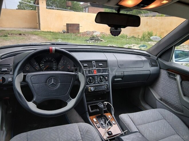Mercedes C 180 1995, 395,000 km - 1.8 l - Lənkəran