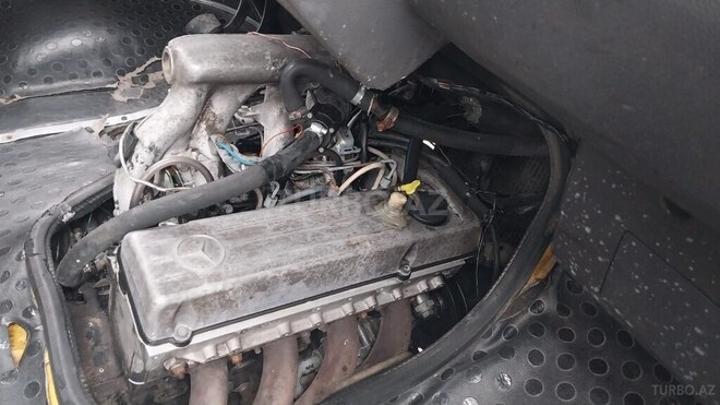 Mercedes 208 D 1992, 350,000 km - 2.3 l - Ağdaş