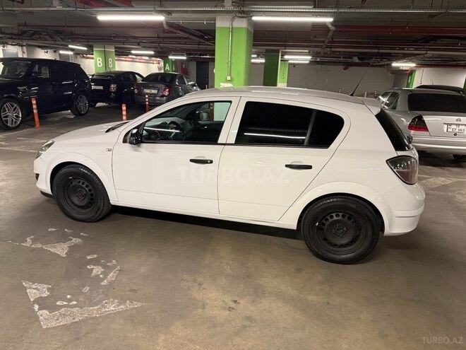 Opel Astra 2009, 380,000 km - 1.4 l - Bakı