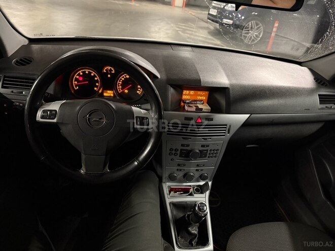 Opel Astra 2009, 380,000 km - 1.4 l - Bakı