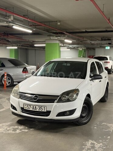 Opel Astra 2009, 380,000 km - 1.4 l - Bakı