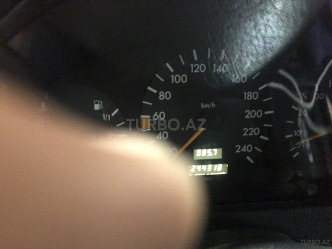 Mercedes C 220 1994, 248,000 km - 2.2 l - Bakı