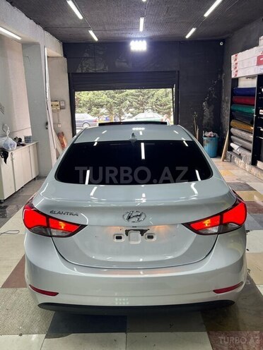 Hyundai Elantra 2015, 68,500 km - 1.8 l - Bakı