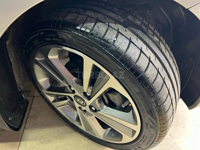 Hyundai Elantra 2015, 68,500 km - 1.8 l - Bakı
