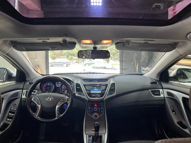 Hyundai Elantra 2015, 68,500 km - 1.8 l - Bakı