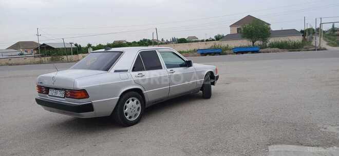 Mercedes 190 1991, 456,789 km - 2.0 л - Salyan