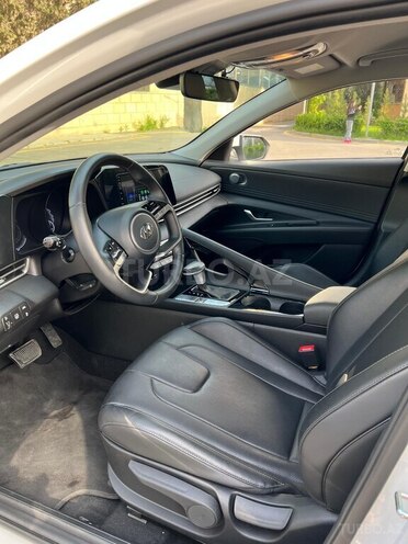 Hyundai Elantra 2022, 26,000 km - 1.6 l - Bakı