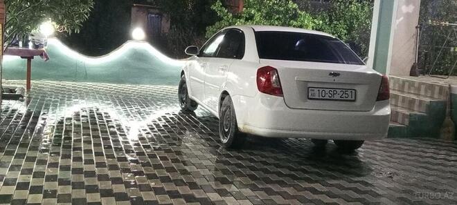 Chevrolet Lacetti-4