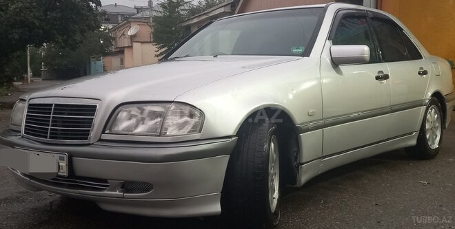 Mercedes C 180 1998, 350,000 km - 1.8 л - Quba