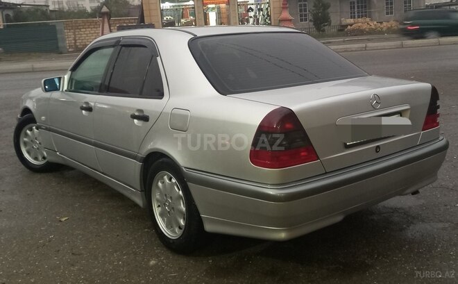 Mercedes C 180 1998, 350,000 km - 1.8 л - Quba