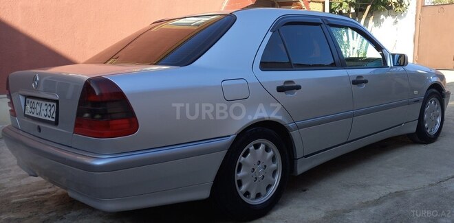 Mercedes C 180 1998, 350,000 km - 1.8 л - Quba