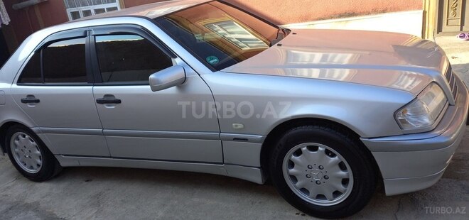 Mercedes C 180 1998, 350,000 km - 1.8 л - Quba