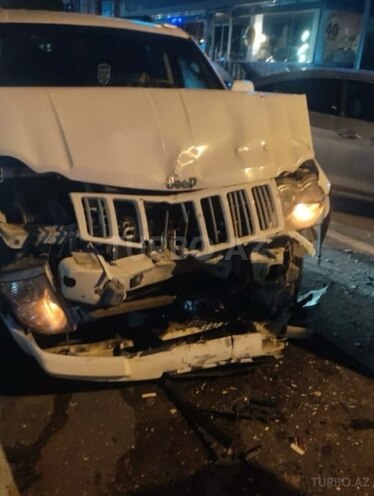 Jeep Grand Cherokee 2007, 300,000 km - 3.7 л - Bakı