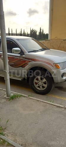 Mitsubishi L200 2007, 486,453 km - 2.5 l - Xırdalan