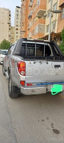 Mitsubishi L200 2007, 486,453 km - 2.5 l - Xırdalan