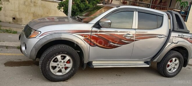 Mitsubishi L200 2007, 486,453 km - 2.5 l - Xırdalan