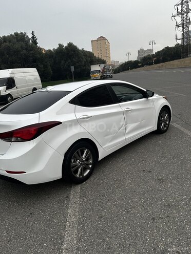 Hyundai Elantra 2015, 150,000 km - 1.8 l - Bakı