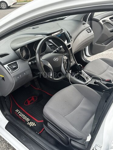 Hyundai Elantra 2015, 150,000 km - 1.8 l - Bakı