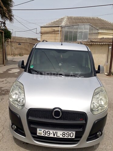 Fiat Doblo 2011, 235,000 km - 1.6 l - Bakı