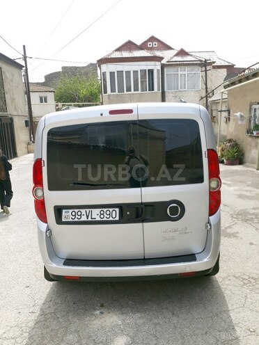 Fiat Doblo 2011, 235,000 km - 1.6 l - Bakı
