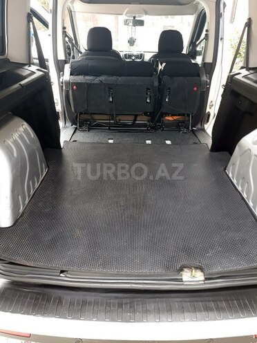 Fiat Doblo 2011, 235,000 km - 1.6 l - Bakı