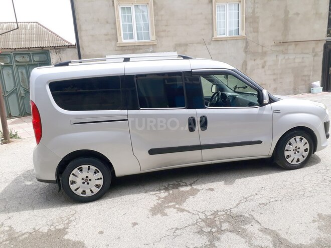 Fiat Doblo 2011, 235,000 km - 1.6 l - Bakı