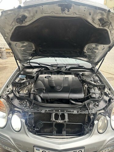 Mercedes E 200 d 2006, 305,000 km - 2.2 l - Bakı
