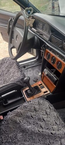 Mercedes 190 1992, 400,000 km - 2.0 l - Şirvan