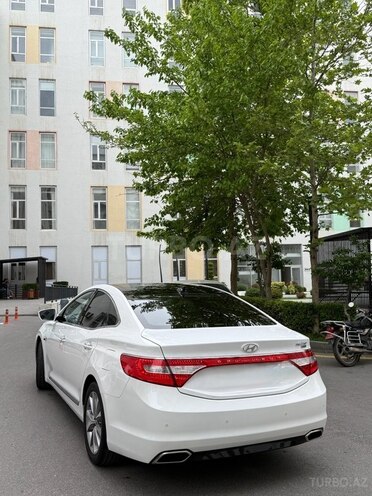 Hyundai Grandeur 2015, 147,000 km - 2.2 л - Bakı