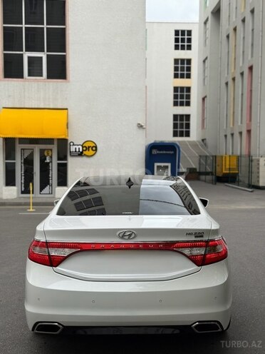 Hyundai Grandeur 2015, 147,000 km - 2.2 л - Bakı