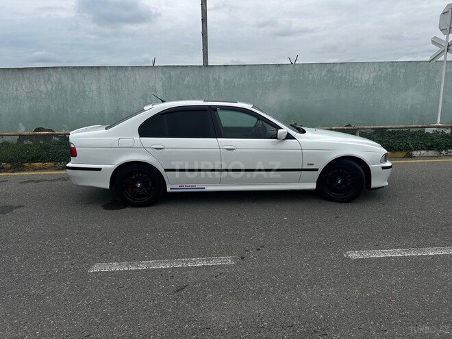 BMW 525 2002, 332,000 km - 2.5 l - Bakı
