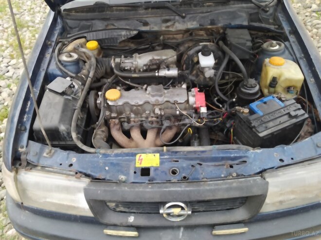 Opel Vectra 1993, 250,000 km - 2.0 l - Bakı
