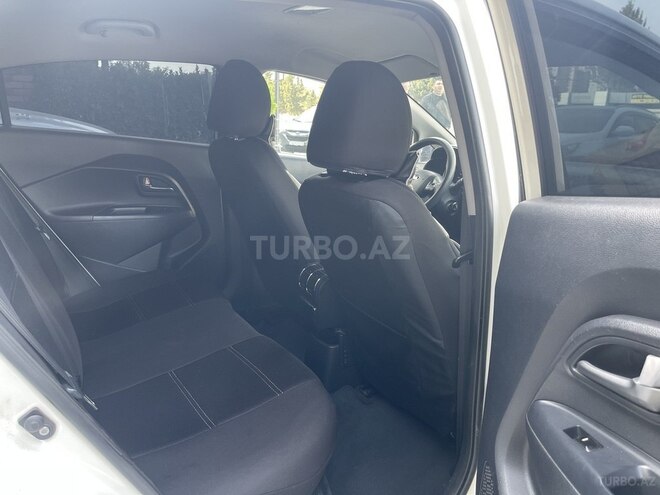Kia Rio-8