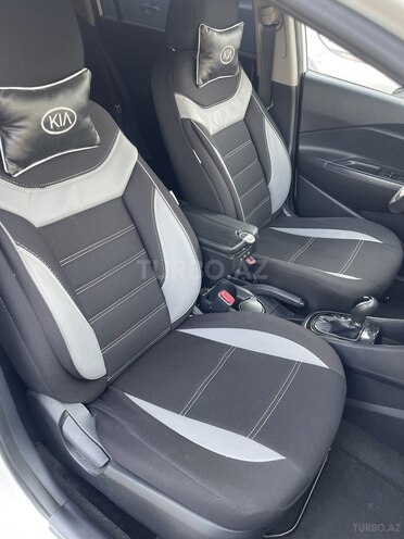 Kia Rio-13