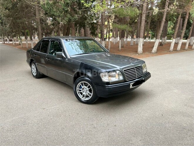 Mercedes E 200 1993, 386,000 km - 2.0 l - Bakı