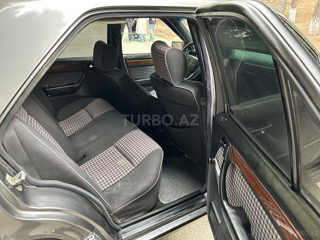 Mercedes E 200 1993, 386,000 km - 2.0 l - Bakı